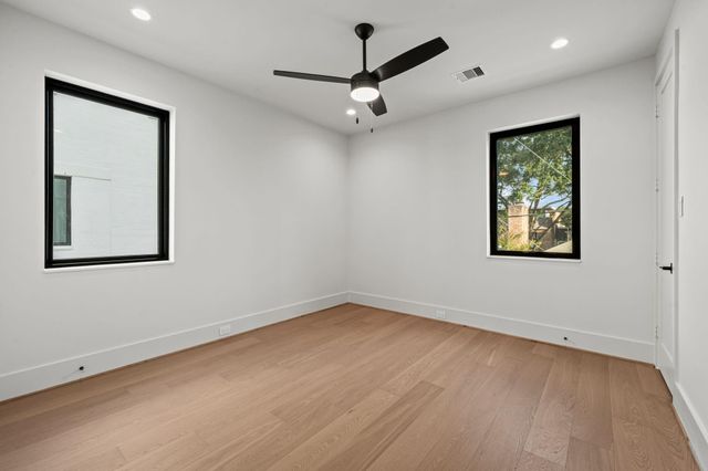 5409 Chevy Chase D, Houston, TX 77056
