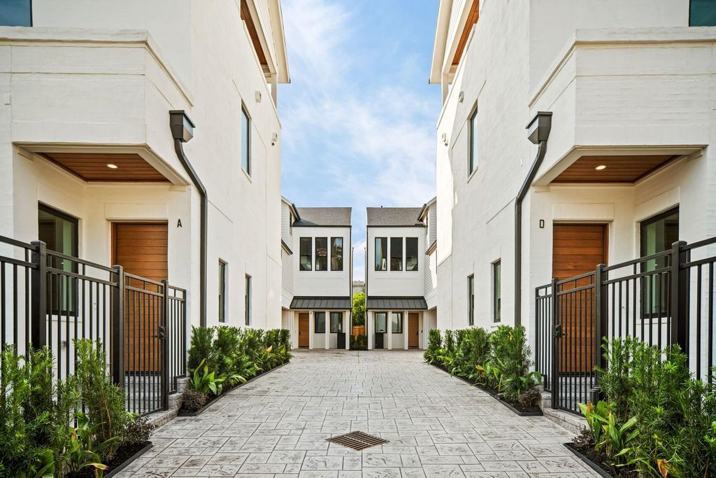 5409 Chevy Chase D, Houston, TX 77056