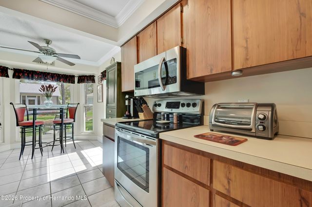 6433 Lost Tree Lane, Spring Hill, FL 34606