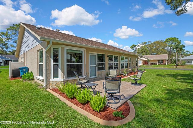 6433 Lost Tree Lane, Spring Hill, FL 34606