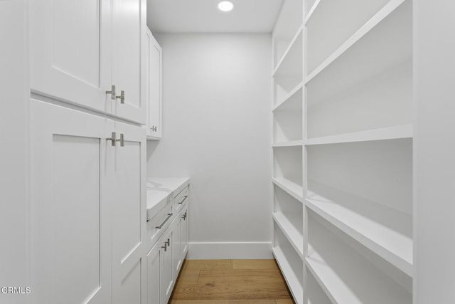 550 Unique Lane, Simi Valley, CA 93065