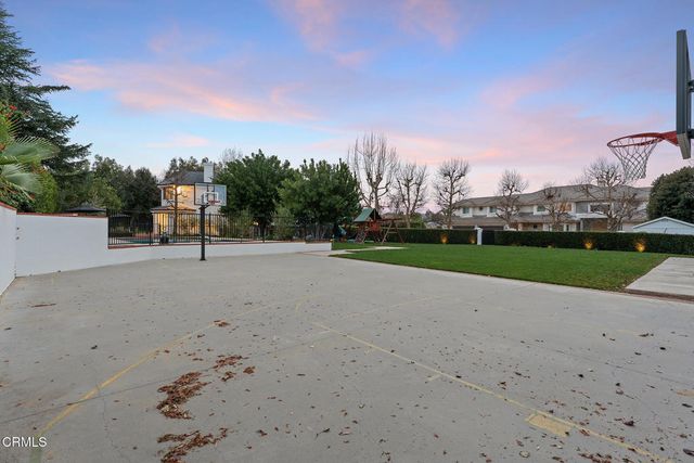 550 Unique Lane, Simi Valley, CA 93065