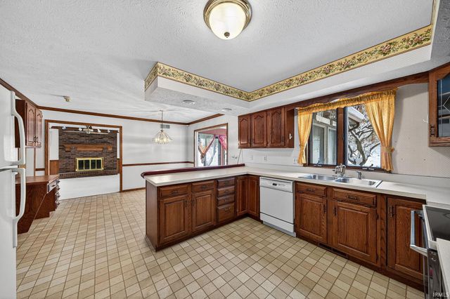 51293 Golfview Court, Granger, IN 46530