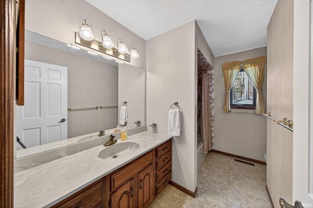 51293 Golfview Court, Granger, IN 46530