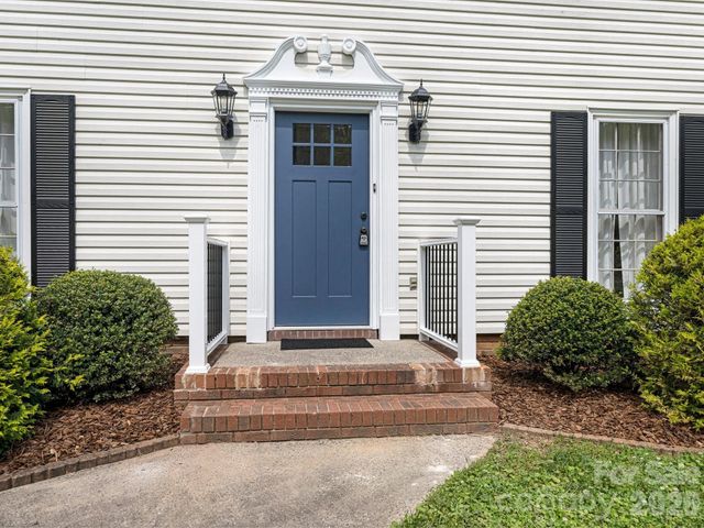 11510 Painted Tree Road, Charlotte, NC 28226