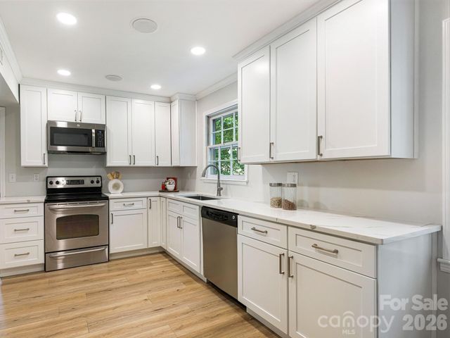 11510 Painted Tree Road, Charlotte, NC 28226
