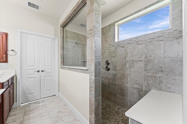 15723 Huddleston Drive, Cypress, TX 77429