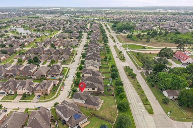 15723 Huddleston Drive, Cypress, TX 77429