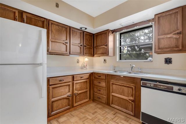 2704 Harres Lane, Columbia, IL 62236