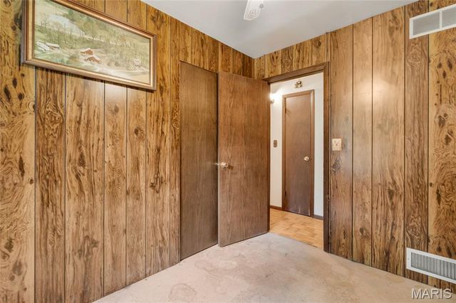 2704 Harres Lane, Columbia, IL 62236