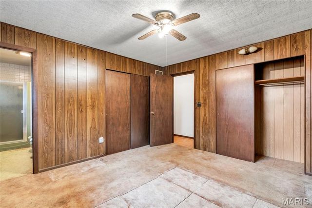 2704 Harres Lane, Columbia, IL 62236