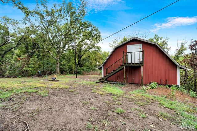 2704 Harres Lane, Columbia, IL 62236
