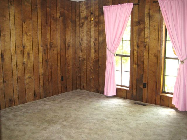 901 Hastey Avenue, Mena, AR 71953