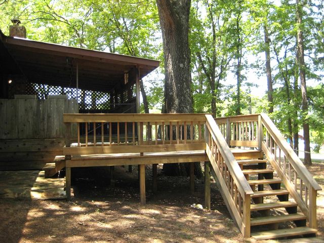 901 Hastey Avenue, Mena, AR 71953