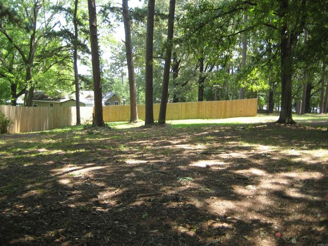 901 Hastey Avenue, Mena, AR 71953