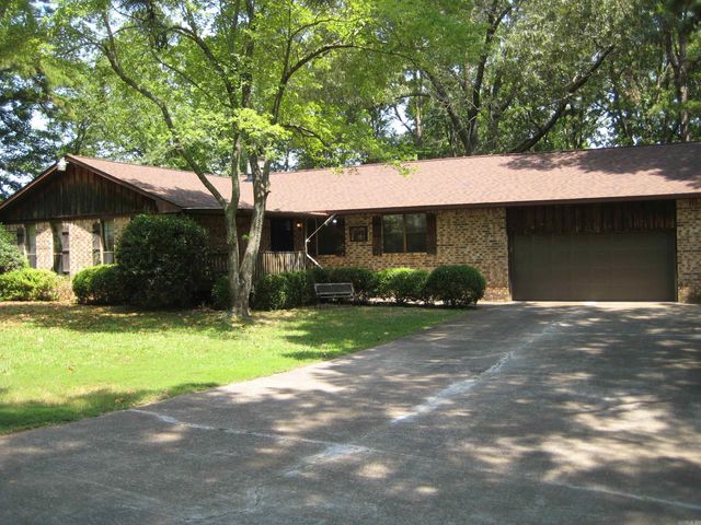 901 Hastey Avenue, Mena, AR 71953