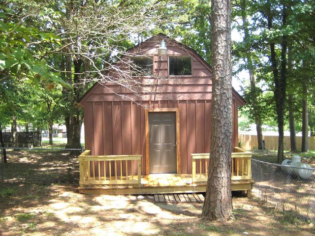 901 Hastey Avenue, Mena, AR 71953