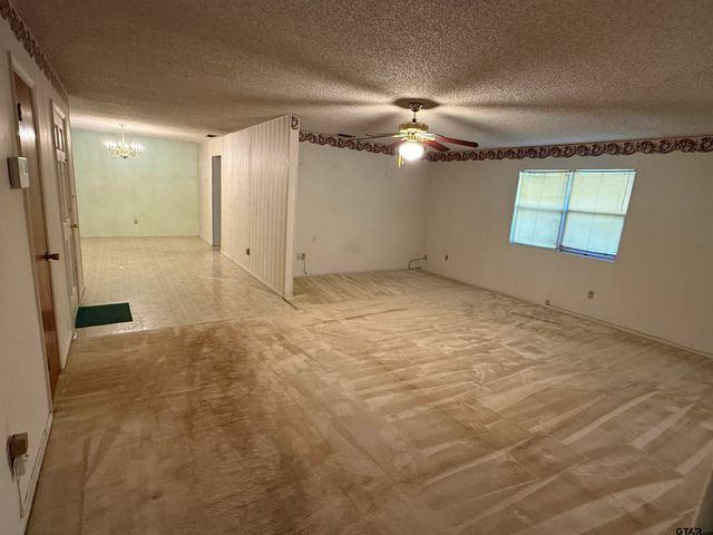 226 Caroline St, Rusk, TX 75785