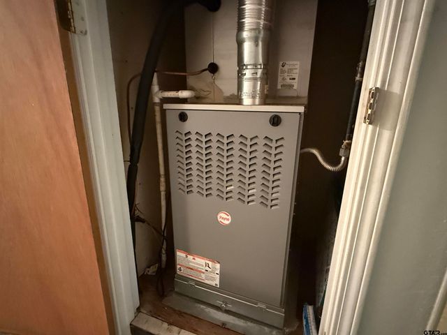 226 Caroline St, Rusk, TX 75785