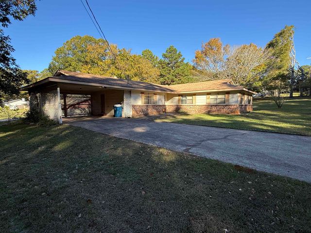 226 Caroline St, Rusk, TX 75785