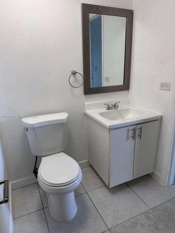 4805 NW 7th St 109-15, Miami, FL 33126