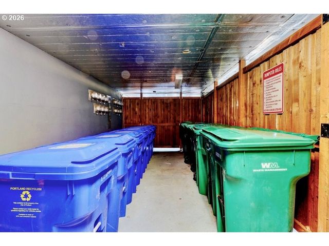 2020 Sw MAIN St 402, Portland, OR 97205