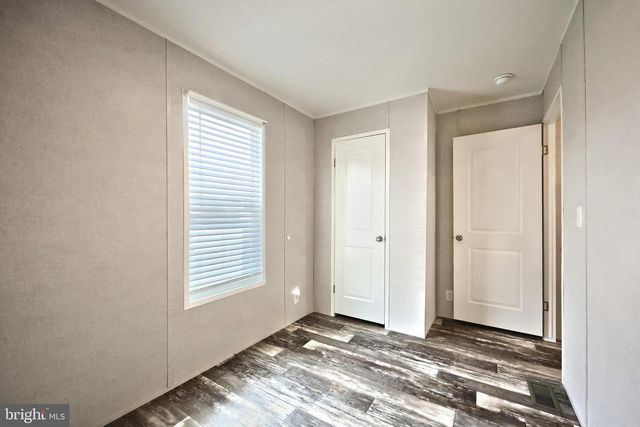 69 MOBILE DR, Thomasville, PA 17364