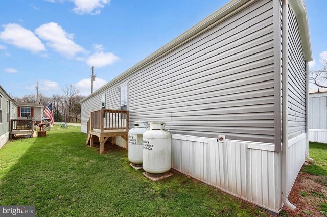 69 MOBILE DR, Thomasville, PA 17364