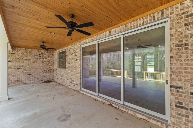 28 Pecan Acres, Hattiesburg, MS 39402