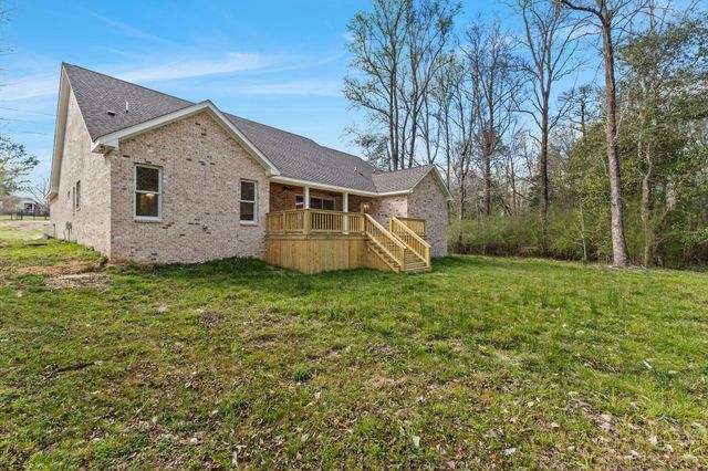 28 Pecan Acres, Hattiesburg, MS 39402