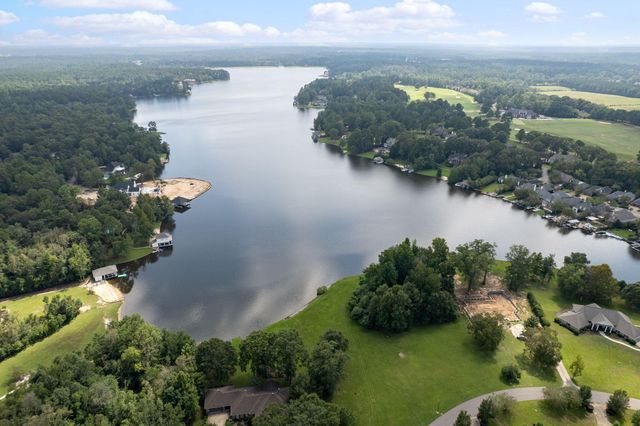 28 Pecan Acres, Hattiesburg, MS 39402