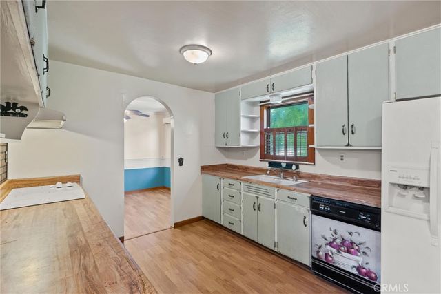 805 2nd St, Tehama, CA 96090