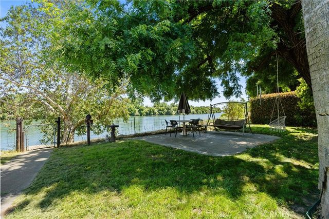 805 2nd St, Tehama, CA 96090