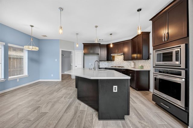 11022 Honeysuckle Haven Drive, Cypress, TX 77433