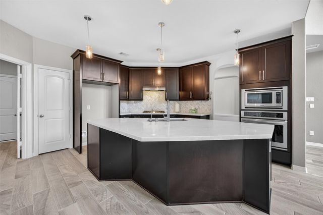 11022 Honeysuckle Haven Drive, Cypress, TX 77433