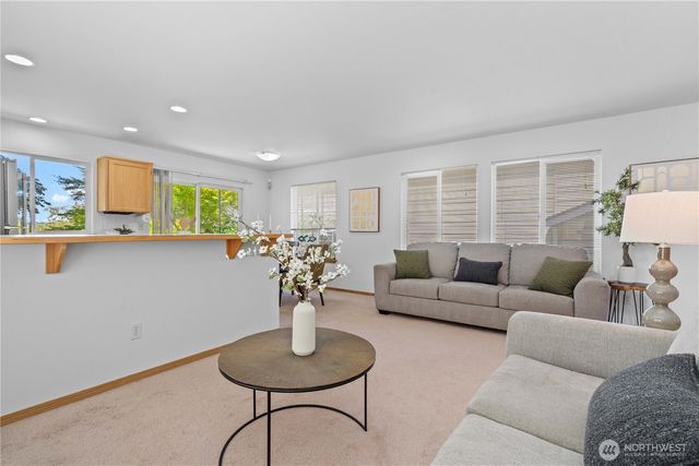 515 19th Avenue SW, Puyallup, WA 98371
