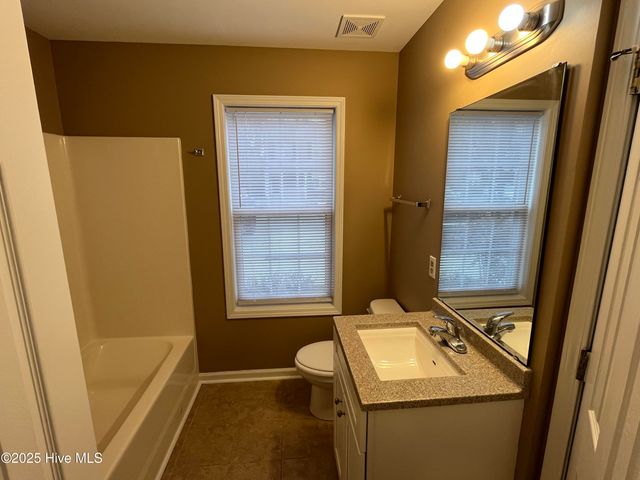 5146 Lamppost Circle, Wilmington, NC 28403