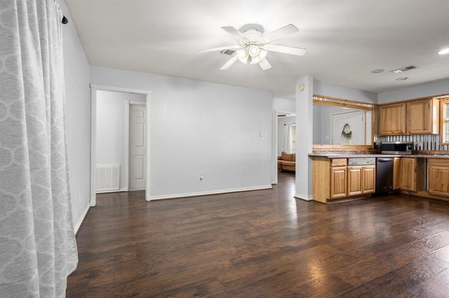 8911 Carraway Lane, Magnolia, TX 77354