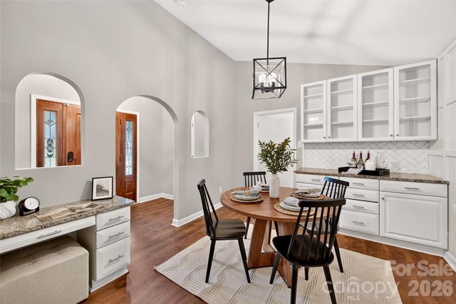 1422 McIlroy Road, Charlotte, NC 28212