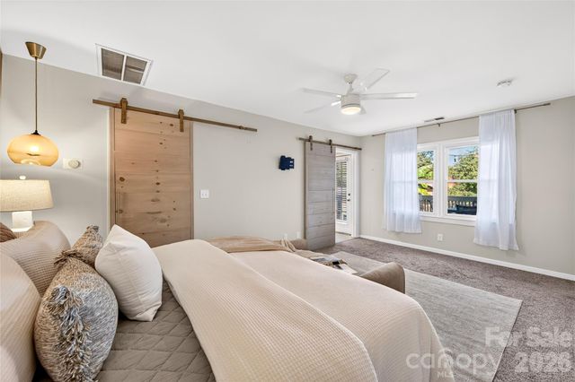 1422 McIlroy Road, Charlotte, NC 28212