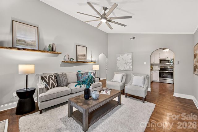 1422 McIlroy Road, Charlotte, NC 28212