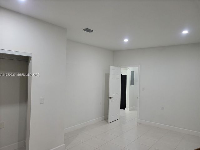 511 NW 62nd Ave, Miami, FL 33126