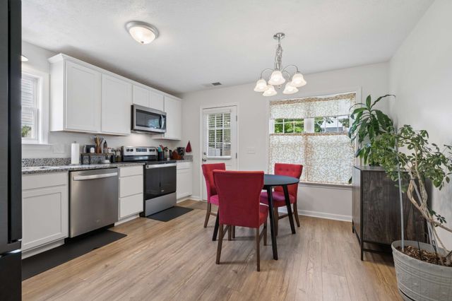 1207 Lasalle Ct, Smyrna, TN 37167