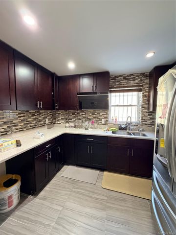3321 Farrington Street 2nd FL, Flushing, NY 11354