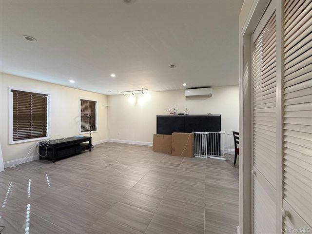 3321 Farrington Street 2nd FL, Flushing, NY 11354