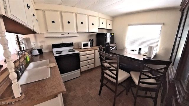 80 Russell Road, Pahrump, NV 89048