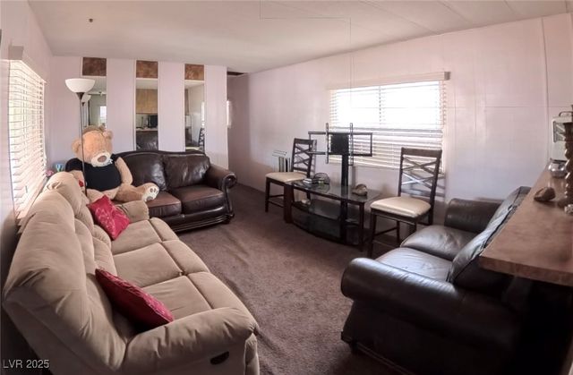 80 Russell Road, Pahrump, NV 89048