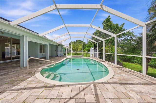 919 NW 6th PL, Cape Coral, FL 33993