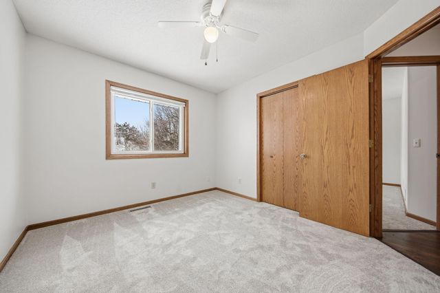 5452 Helena Road N, Oakdale, MN 55128