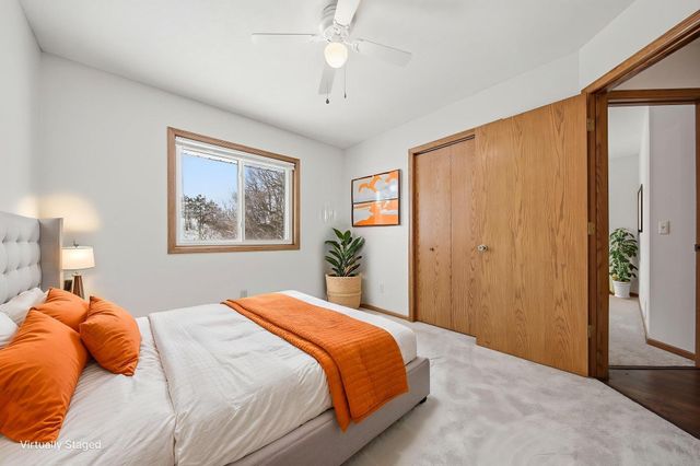 5452 Helena Road N, Oakdale, MN 55128